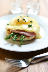 Eggs Benedict