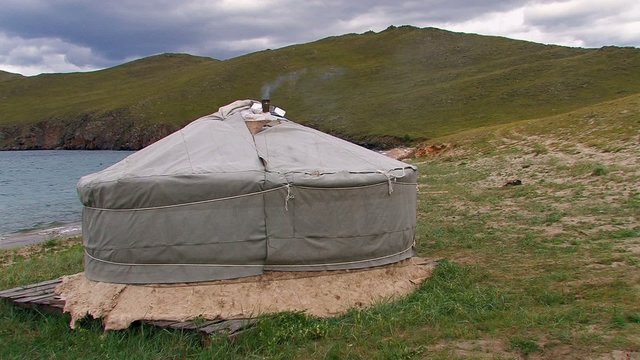 Yurta on the bank of lake