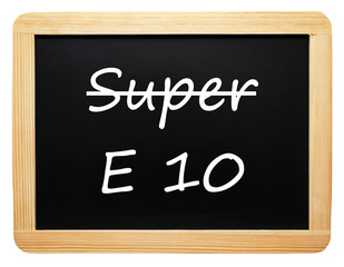 Fototapeta premium Super / E 10 - Treibstoff Konzept - freigestellt