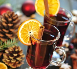 Zwei Gläser, Glühwein
