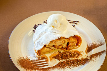 apple strudel