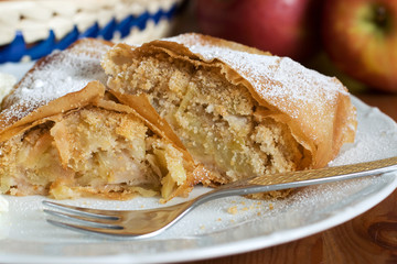 Apfelstrudel