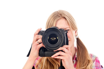 Junge Frau mit Digitalkamera