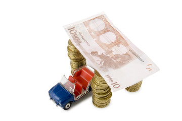 voiture et billet de banque