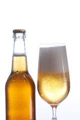 Bier und Flasche