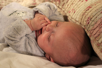 bambina neonata bebe