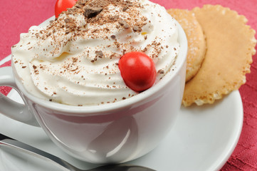 cappuccino con panna