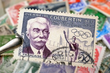 timbres - 30 fr - Pierre De Coubertin - philatélie France