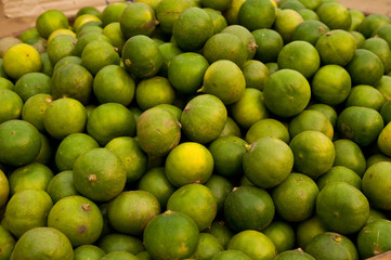 lemon in market