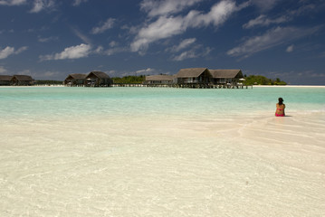 Makunufushi Island