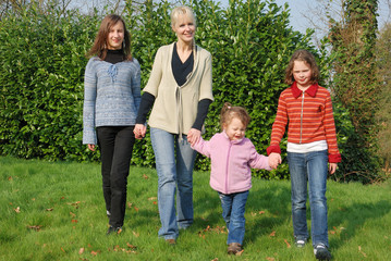 Fototapeta premium Family in the garden