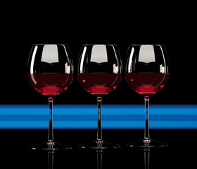 3 Weingläser mit Blau