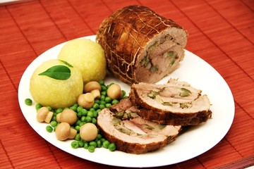 gedeckter Mittagsteller