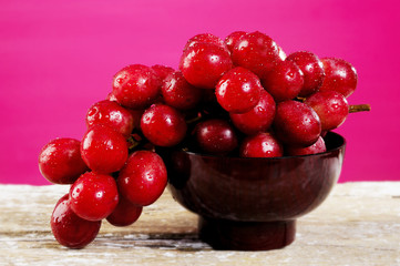 red grape in bowl