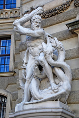 Obraz premium Statue of Hercules (Vienna, Austria)