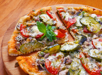Pizza with marinated cucumber