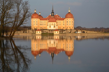 Fototapeta na wymiar Schloß Moritzburg