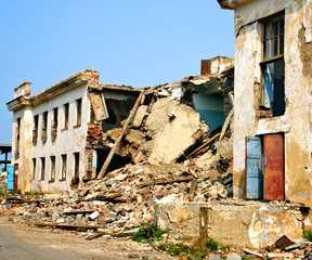 Aftereffect of earthquake
