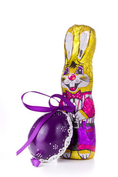 easter bunny with egg