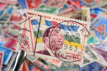 timbres - philatélie République Centrafricaine Barthelémy Boganda