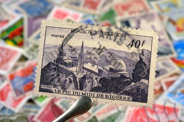 timbres - 40 f Le Pic du Midi du Bigorre - philatélie France