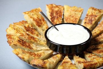 Spanish tortilla with garlic dip