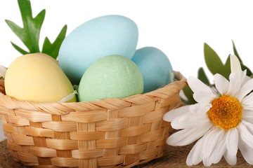 Cestino con uova di Pasqua