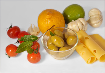 Tomatoes, olives,cheese