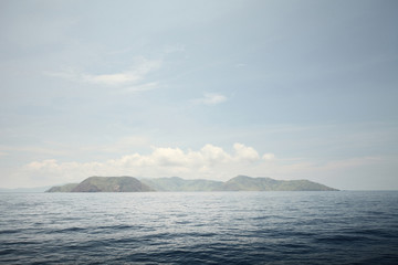 Fototapeta na wymiar Tropical island in the sea