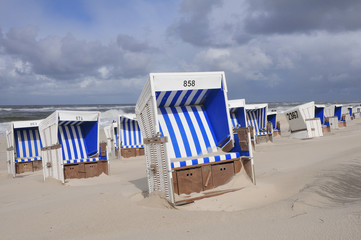 Strandkorb an der Nordsee Ostsee viele