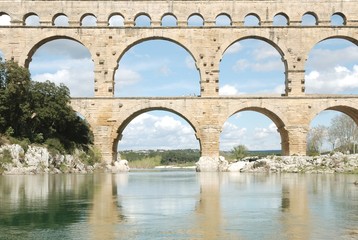 Aqueduc,Gard