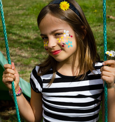 petite p&acirc;querette sur la balan&ccedil;oire