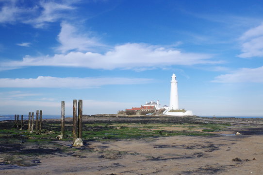 St Mary's Lighthouse with wood pillars