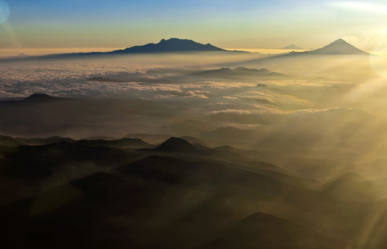Valle de México con los volcanes