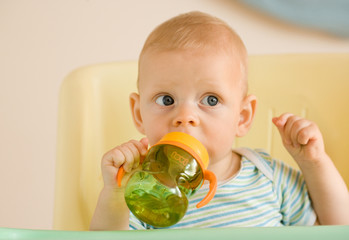 baby drinking © mbt_studio