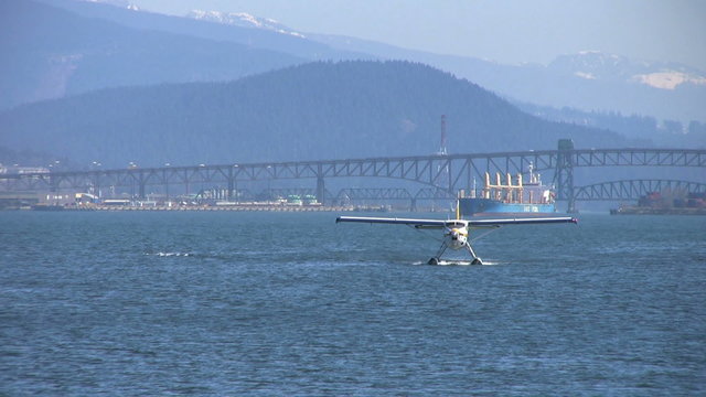 Float Plane Approaching Pier