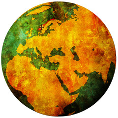 norway flag on globe map