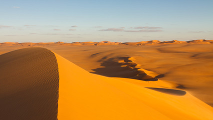 Fototapeta na wymiar Sand Dunes at Sunset - Murzuq Desert, Sahara, Libya