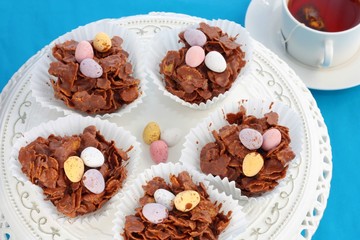 Easter chocolate crispy cakes
