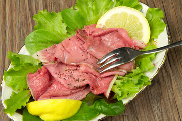 rostbeef di mazo con insalata