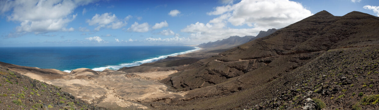 Panoramic view of Playa de Cofete, Fuerteventura