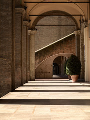 Rimini, portico del palazzo dell'Arengo