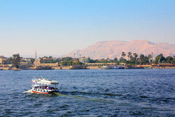 Fototapeta premium crossing of the Nile in Egypt