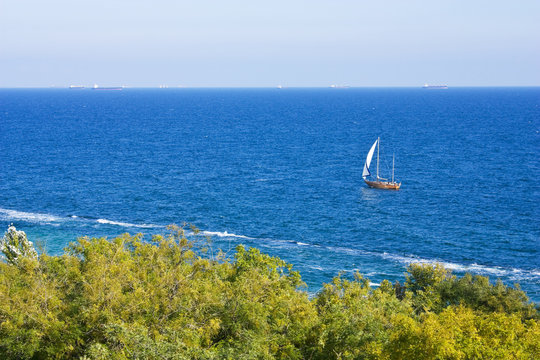 Fototapeta Sailboat at sea
