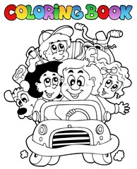 Livre de coloriage avec la famille en voiture