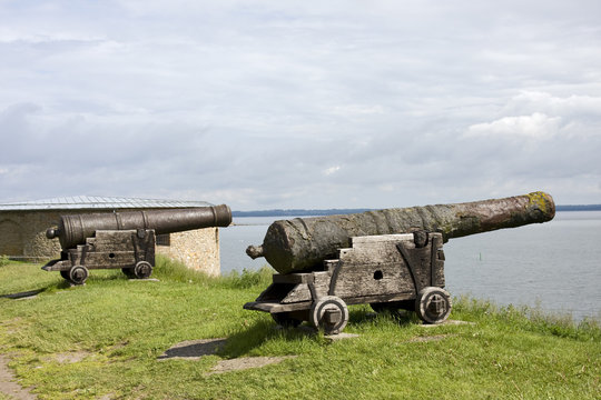 alte kanonen bei kalmar in schweden