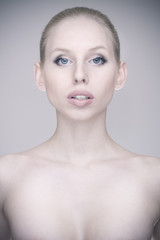 Fototapeta premium sensual blond girl portrait
