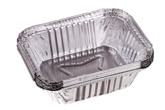 Baking dish from a foil