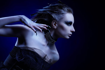 vulture girl