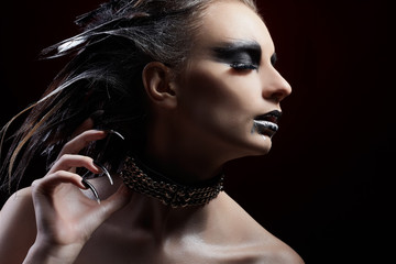 Obraz premium vulture girl